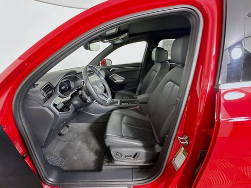 Used 2024 Audi Q3 2.0T Premium image 13