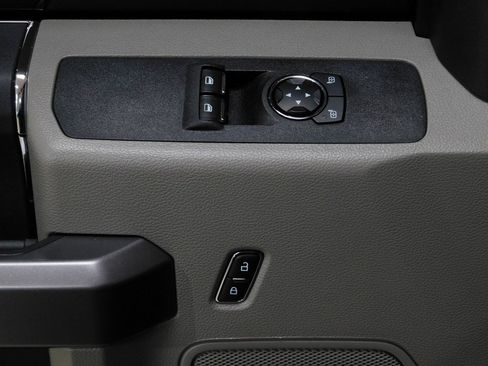 Used 2022 Ford F250 XLT w/ XLT Value Package image 27