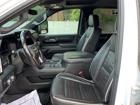 Used 2024 GMC Sierra 2500 AT4X w/ AT4X AEV Edition AWD/4WD image 13