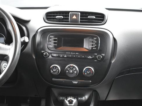 Used 2015 Kia Soul image 20