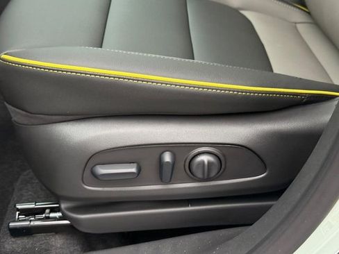 New 2026 Chevrolet TrailBlazer ACTIV w/ Convenience Package FWD image 13