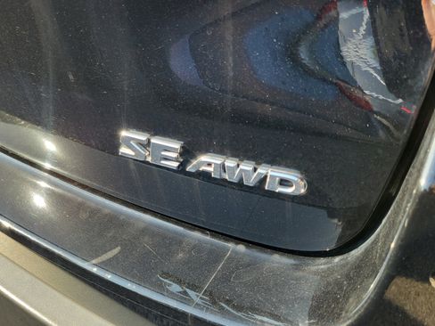 Used 2019 Toyota Highlander SE AWD/4WD image 21