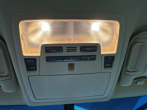Used 2015 Toyota Camry XLE FWD image 31