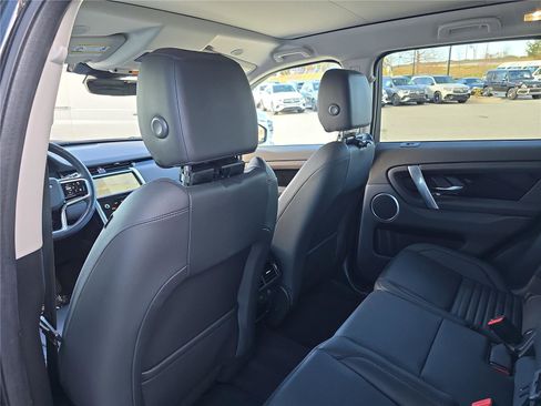 Used 2023 Land Rover Discovery Sport S image 19