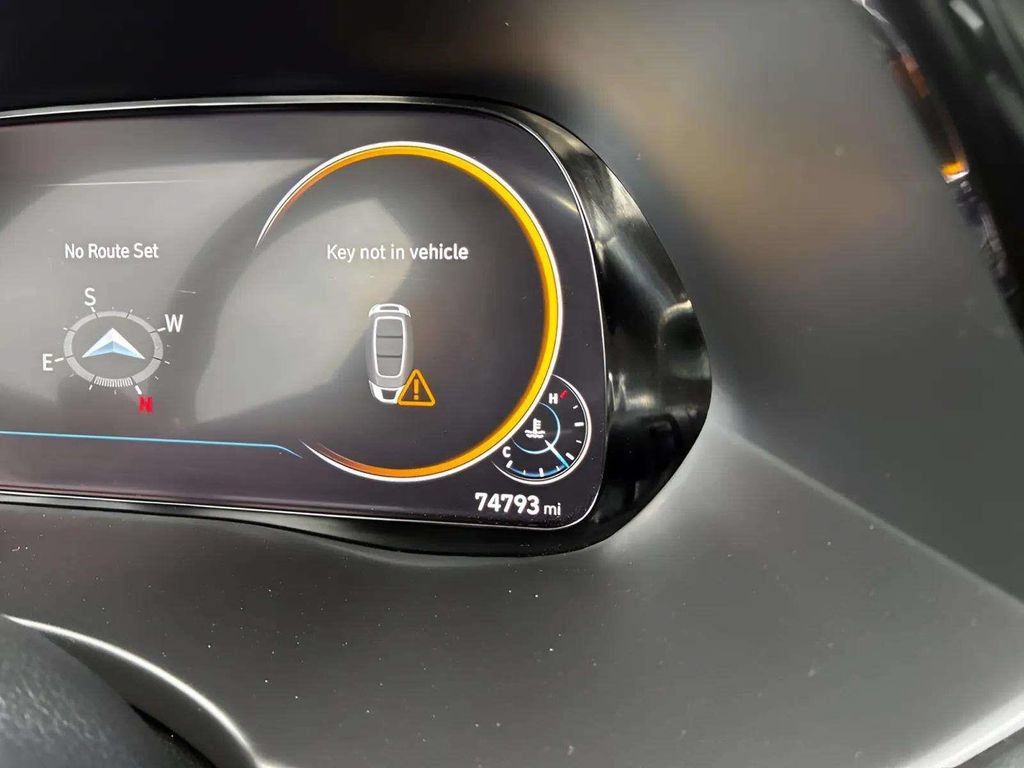 Used 2022 Hyundai Palisade Limited FWD image 18