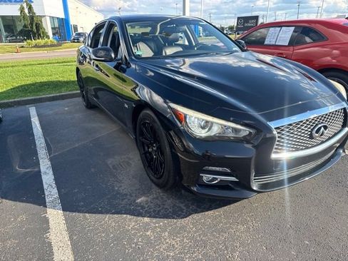 Used 2017 INFINITI Q50 3.0t Premium w/ 3.0T Premium Plus Package AWD/4WD image 2