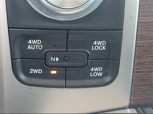 Used 2016 RAM 1500 Laramie w/ Convenience Group image 27