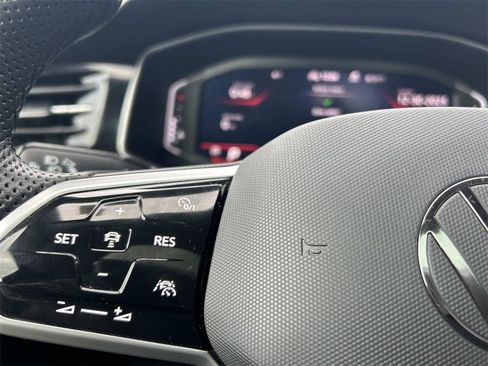 Used 2025 Volkswagen Jetta GLI Autobahn image 25