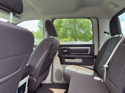Used 2017 RAM 1500 Big Horn AWD/4WD image 33