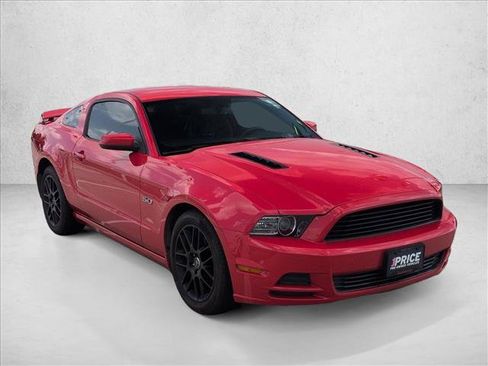 Used 2013 Ford Mustang GT Premium w/ GT Coupe Accessory Pkg 4 RWD image 3