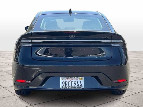 Used 2024 Toyota Prius Prime image 7