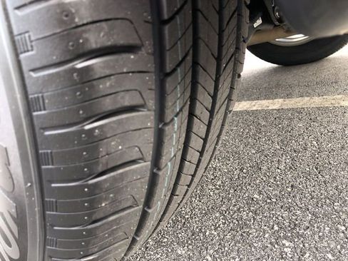 Used 2018 Honda CR-V EX-L image 12