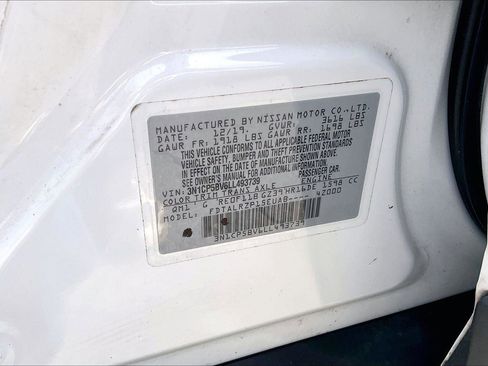 Used 2020 Nissan Kicks S image 34