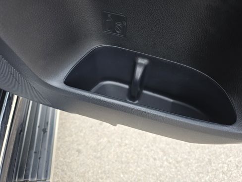 Used 2017 Toyota 4Runner Limited image 14