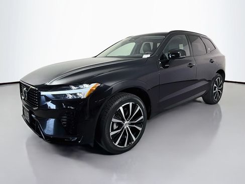 Certified 2024 Volvo XC60 B5 Plus w/ Protection Package Premier AWD/4WD image 26