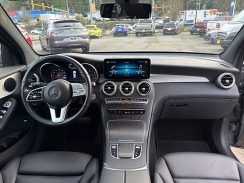 Used 2021 Mercedes-Benz GLC 300 4MATIC image 13