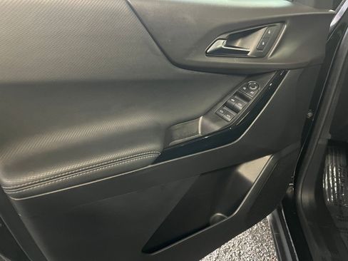 Used 2025 Chevrolet Equinox LT image 20