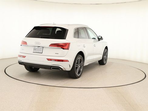 Certified 2023 Audi Q5 e Prestige w/ Prestige Package image 6
