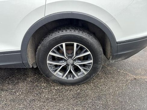 Used 2019 Volkswagen Tiguan SE image 27