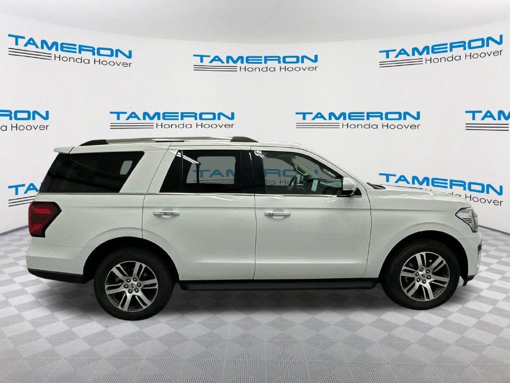Used 2024 Ford Expedition Limited AWD/4WD image 6