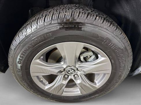 Used 2024 Toyota RAV4 LE AWD/4WD image 12