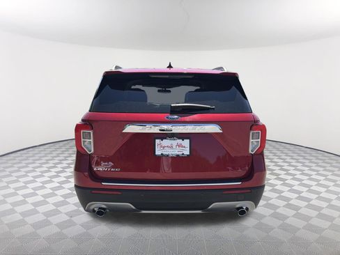 Used 2021 Ford Explorer Limited w/ Equipment Group 301A image 3