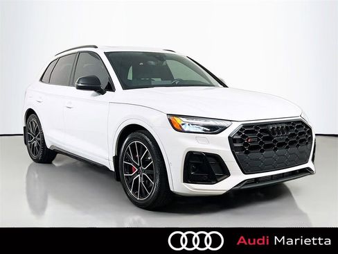Used 2023 Audi SQ5 Prestige w/ Prestige Package image 1