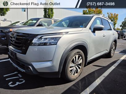 Used 2022 Nissan Pathfinder SL w/ SL Black Package