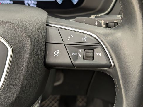 Used 2022 Audi Q5 e Premium image 25