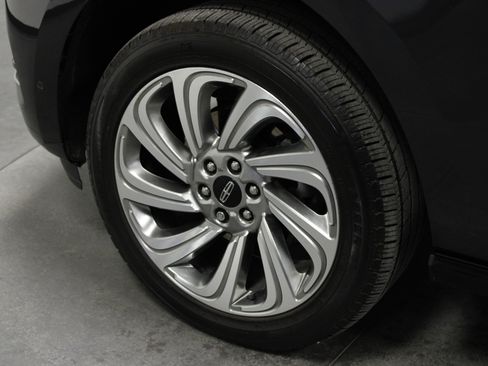 Used 2024 Lincoln Navigator Reserve w/ Equipment Group 201A image 10