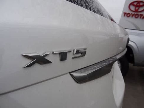 Used 2020 Cadillac XT5 Premium Luxury image 19