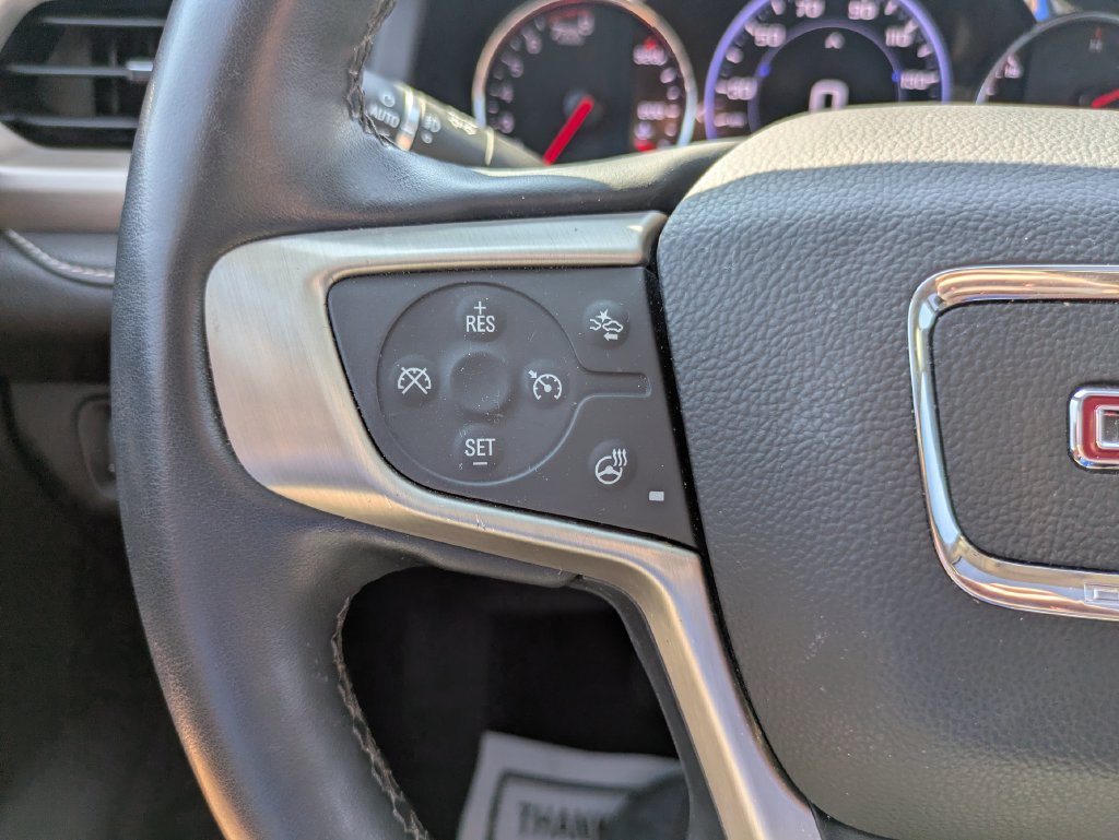 Used 2023 GMC Acadia Denali w/ Denali Ultimate Package FWD image 16