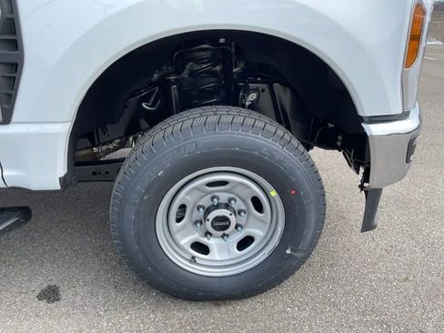 New 2026 Ford F250 XL AWD/4WD image 32