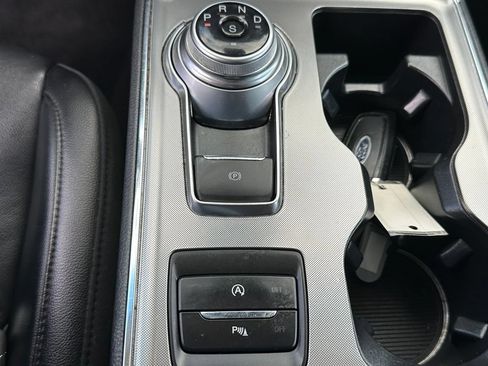 Used 2022 Ford Edge Titanium AWD/4WD image 31