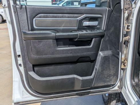 Used 2024 RAM 2500 Big Horn image 11