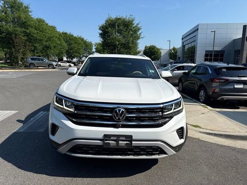 Used 2020 Volkswagen Atlas Cross Sport SEL Premium AWD/4WD image 2