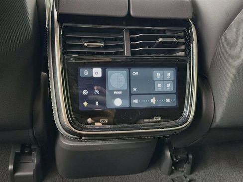 Used 2025 Rivian R1S Adventure AWD/4WD image 27