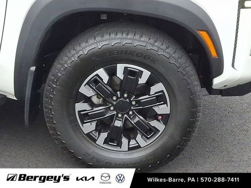 Used 2023 Nissan Frontier PRO-4X w/ Pro Convenience Package image 10