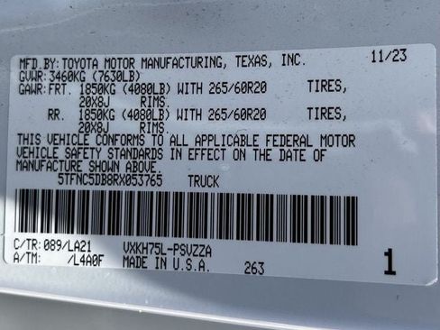 Used 2024 Toyota Tundra Platinum AWD/4WD image 34