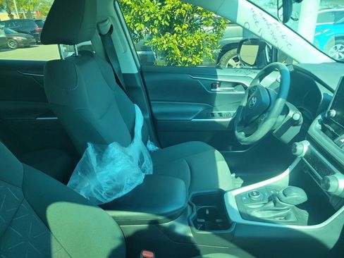 Certified 2023 Toyota RAV4 XLE w/ Convenience Package image 3