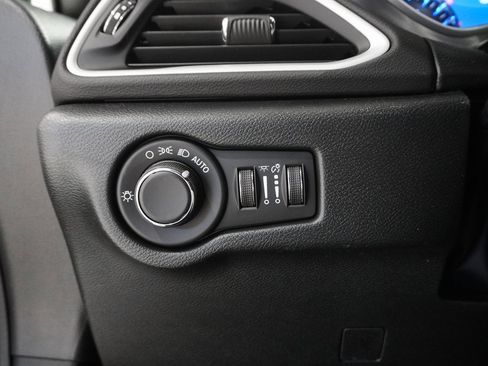 New 2026 Chrysler Voyager LX image 20