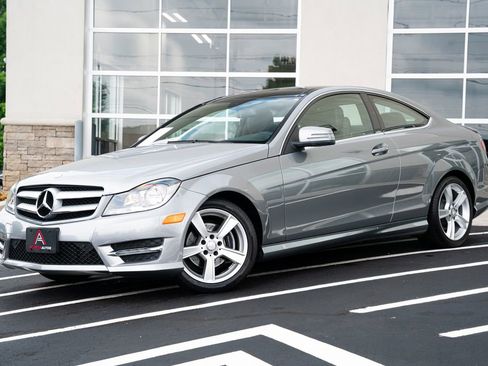Used 2013 Mercedes-Benz C 250 Coupe image 2