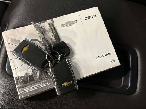 Used 2015 Chevrolet Silverado 1500 LTZ AWD/4WD image 33