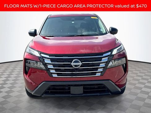 Used 2025 Nissan Rogue S FWD image 2