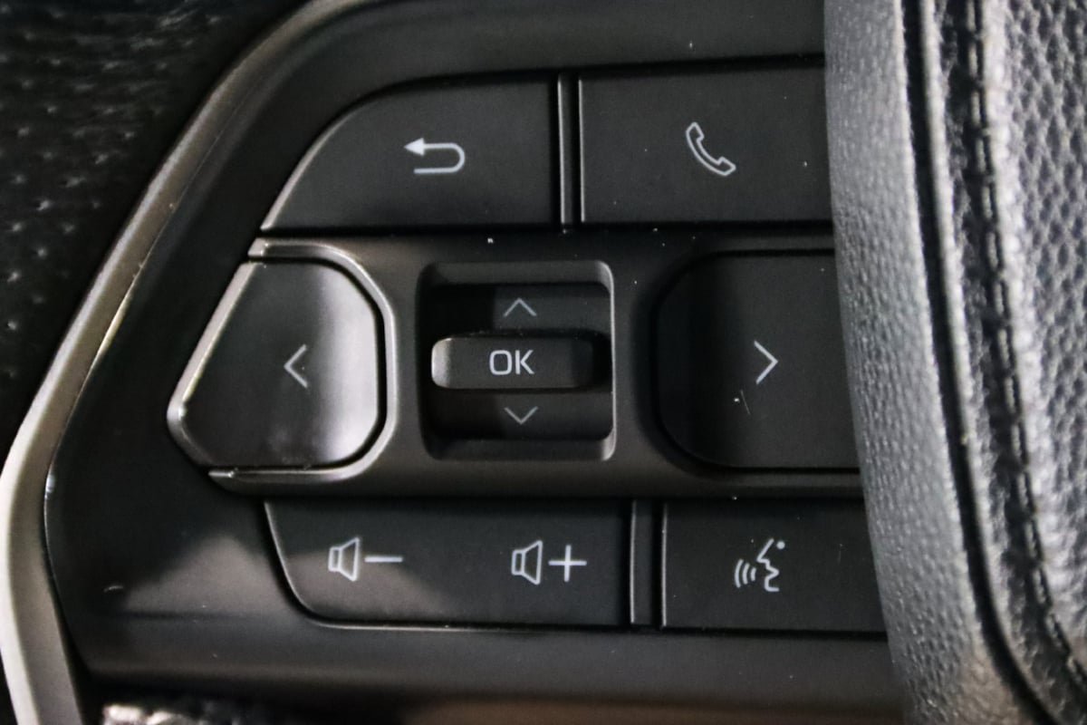 Used 2024 Toyota Tacoma TRD Sport AWD/4WD image 12