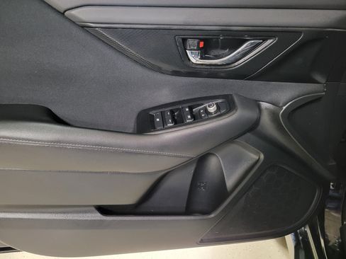 Used 2024 Subaru Outback Premium AWD/4WD image 27