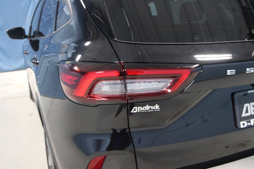Used 2025 Ford Escape ST-Line Select AWD/4WD image 33