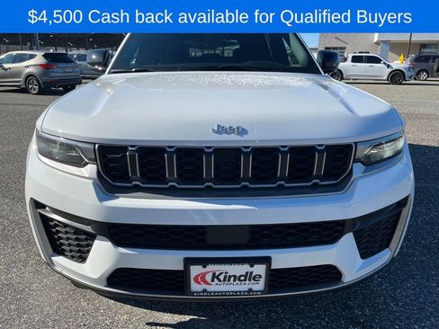 New 2026 Jeep Grand Cherokee Limited AWD/4WD image 2