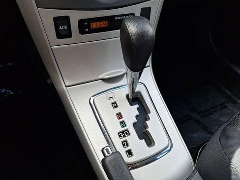 Used 2010 Toyota Corolla S image 13