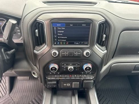 Used 2022 GMC Sierra 1500 AT4 w/ AT4 Premium Package AWD/4WD image 11